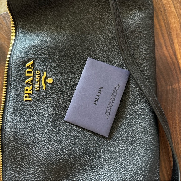 Prada Vitello Diano Crossbody Bag Brand New with Certificate of Authenticity - Picture 10 of 10